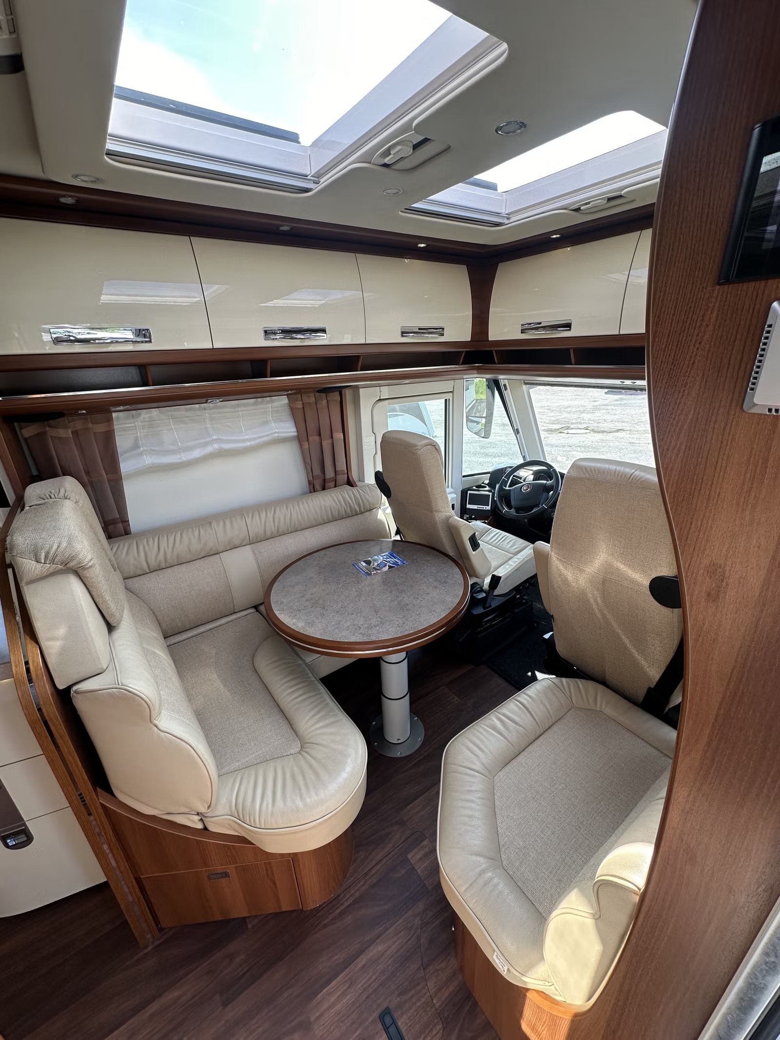 CARTHAGO CHIC E-LINE I 51 QB SUITE - Image 11