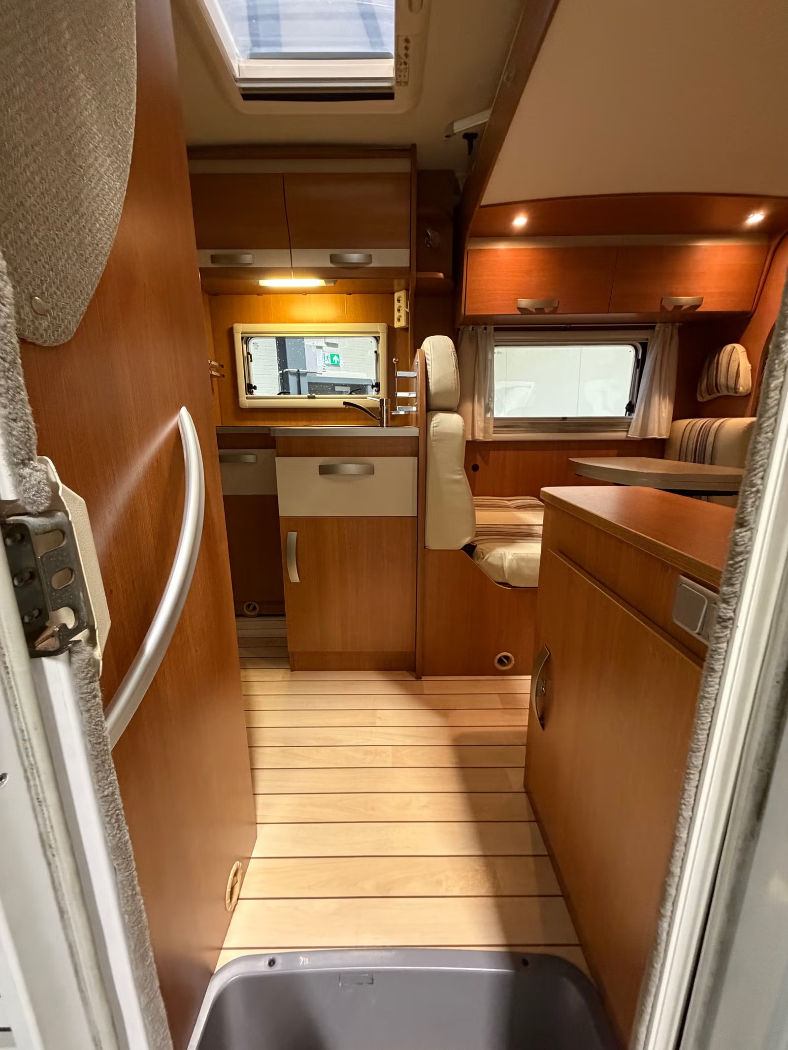 PILOTE P 716 AVENTURA - Image 14