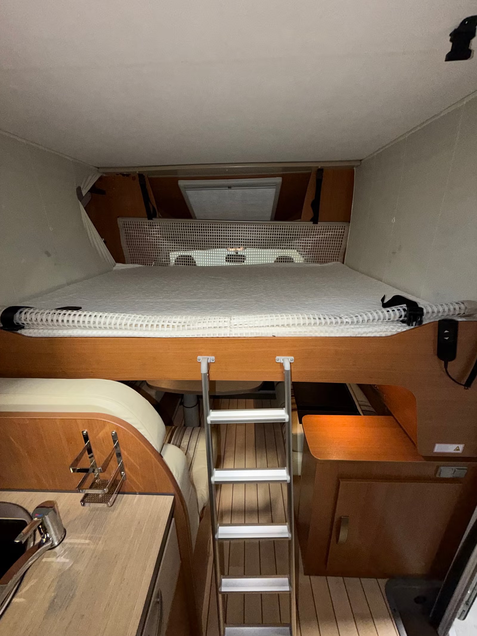 PILOTE P 716 AVENTURA - Image 19