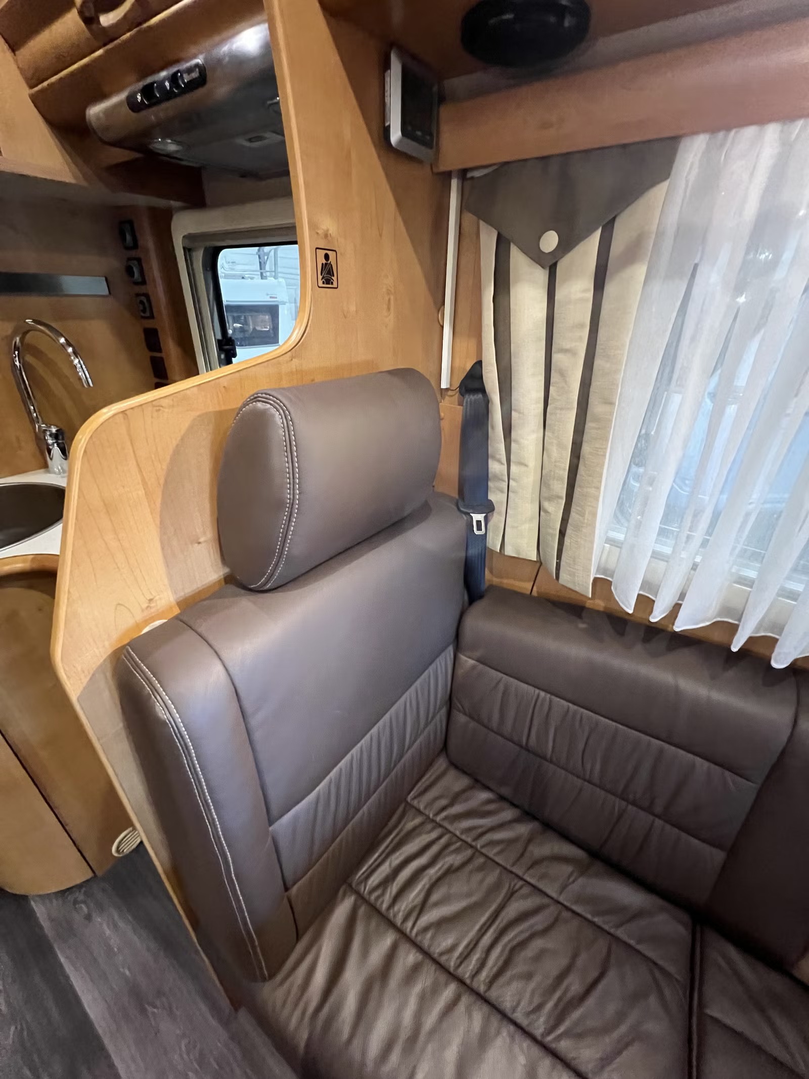 RAPIDO 7095DF - Image 9