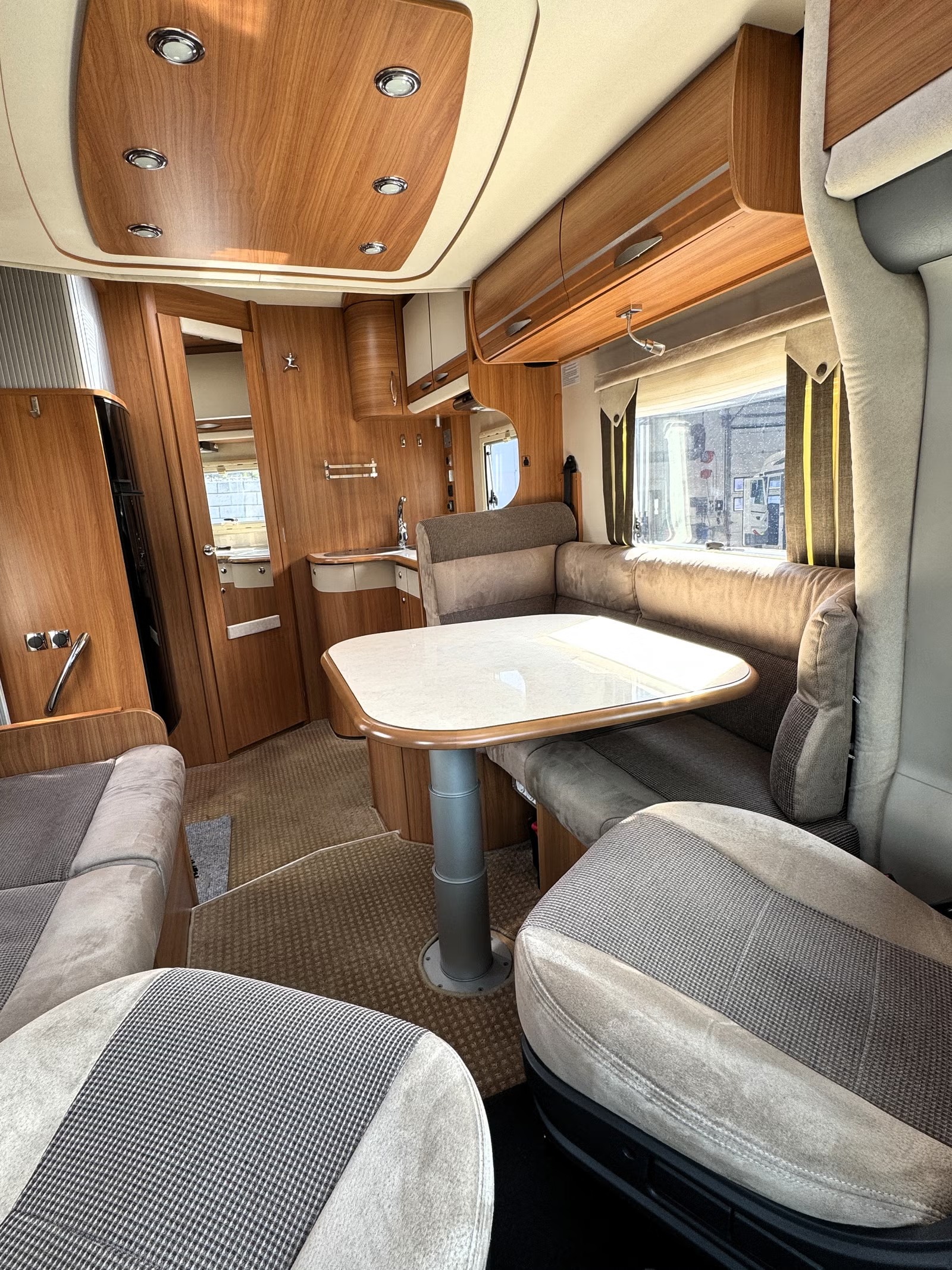 RAPIDO 700FF - Image 7