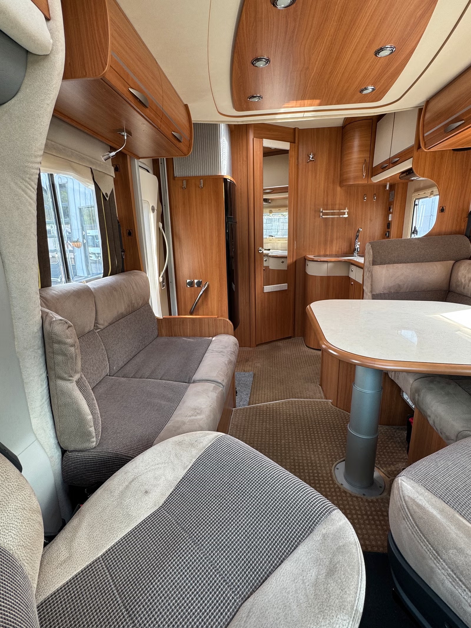 RAPIDO 700FF - Image 9