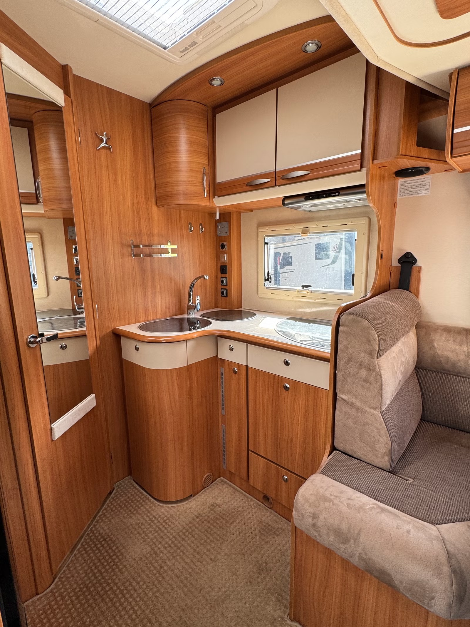 RAPIDO 700FF - Image 10