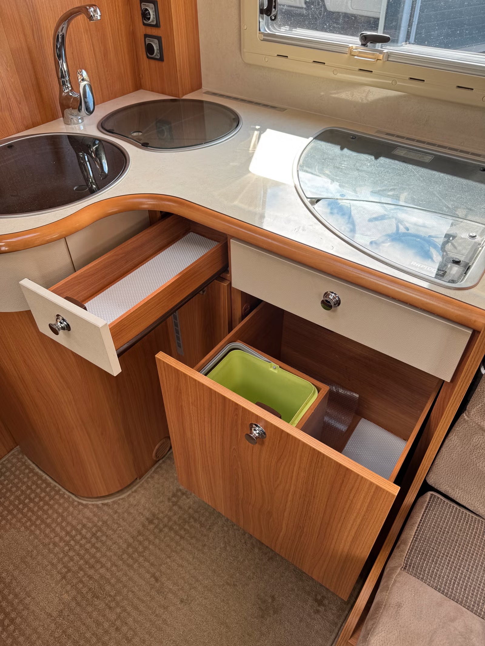 RAPIDO 700FF - Image 17