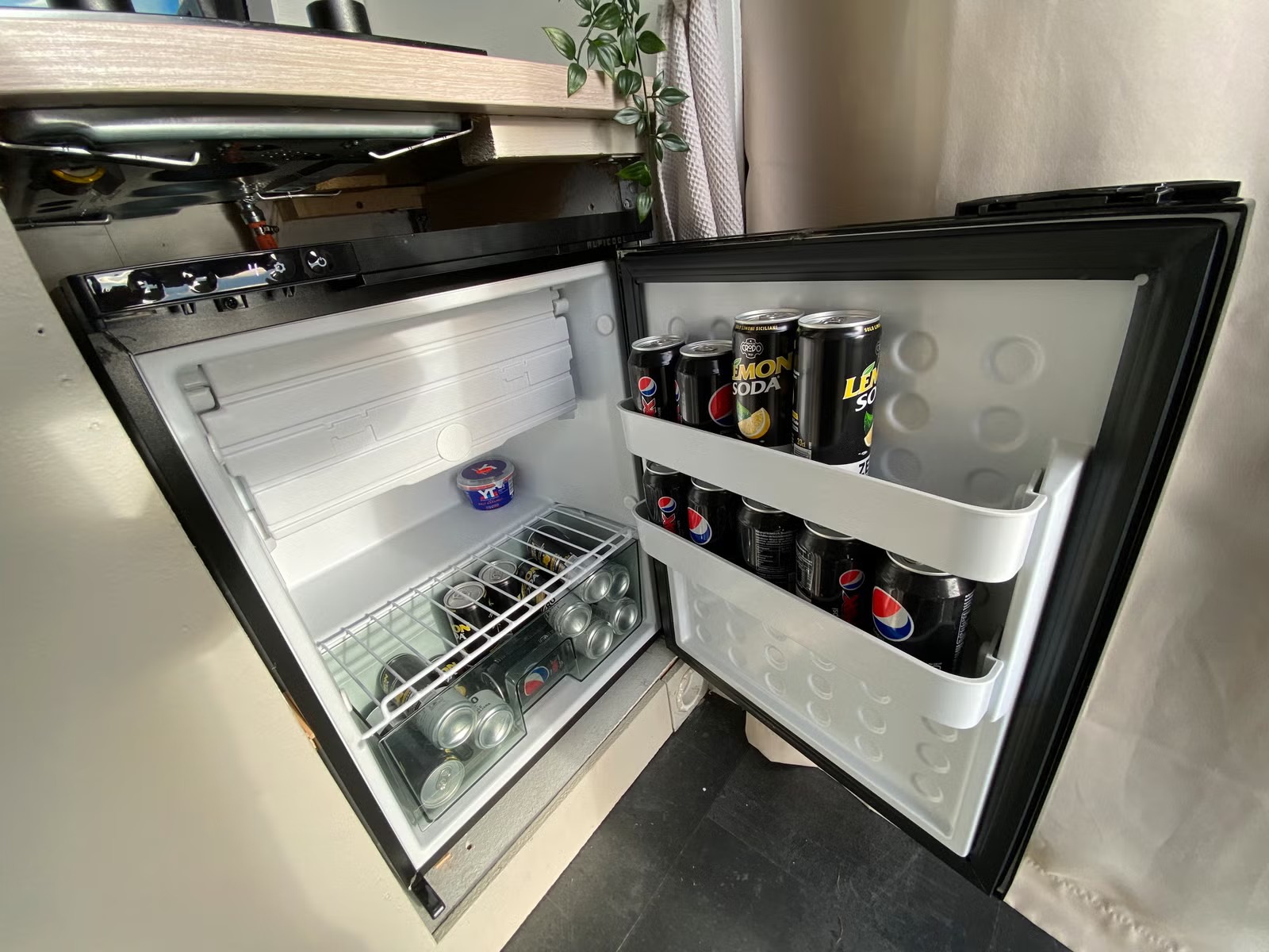 VOLKSWAGEN CRAFTER VAN 2.0 TDI 163 - Image 11