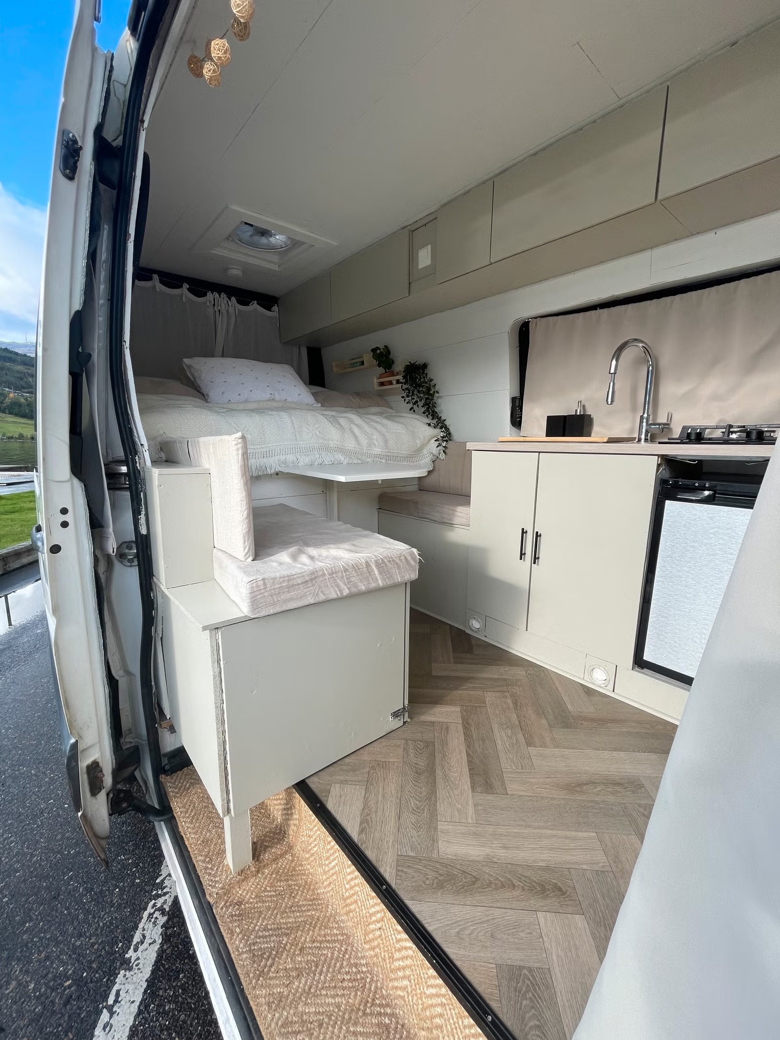 VOLKSWAGEN CRAFTER VAN 2.0 TDI 163 - Image 15