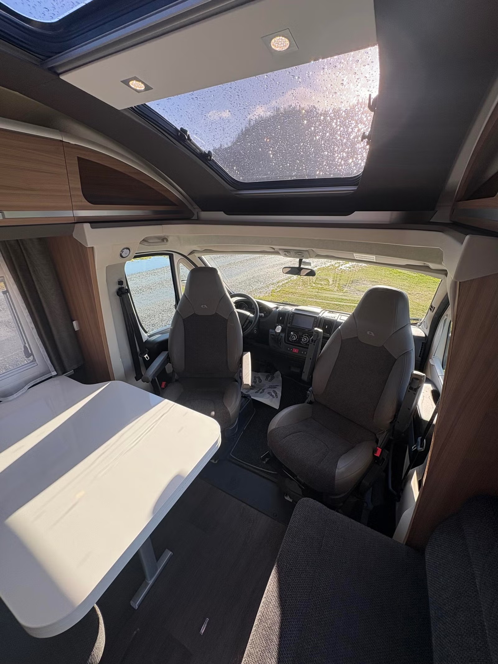 ADRIA CORAL 670 SLT SUPREME EDITION - Image 13