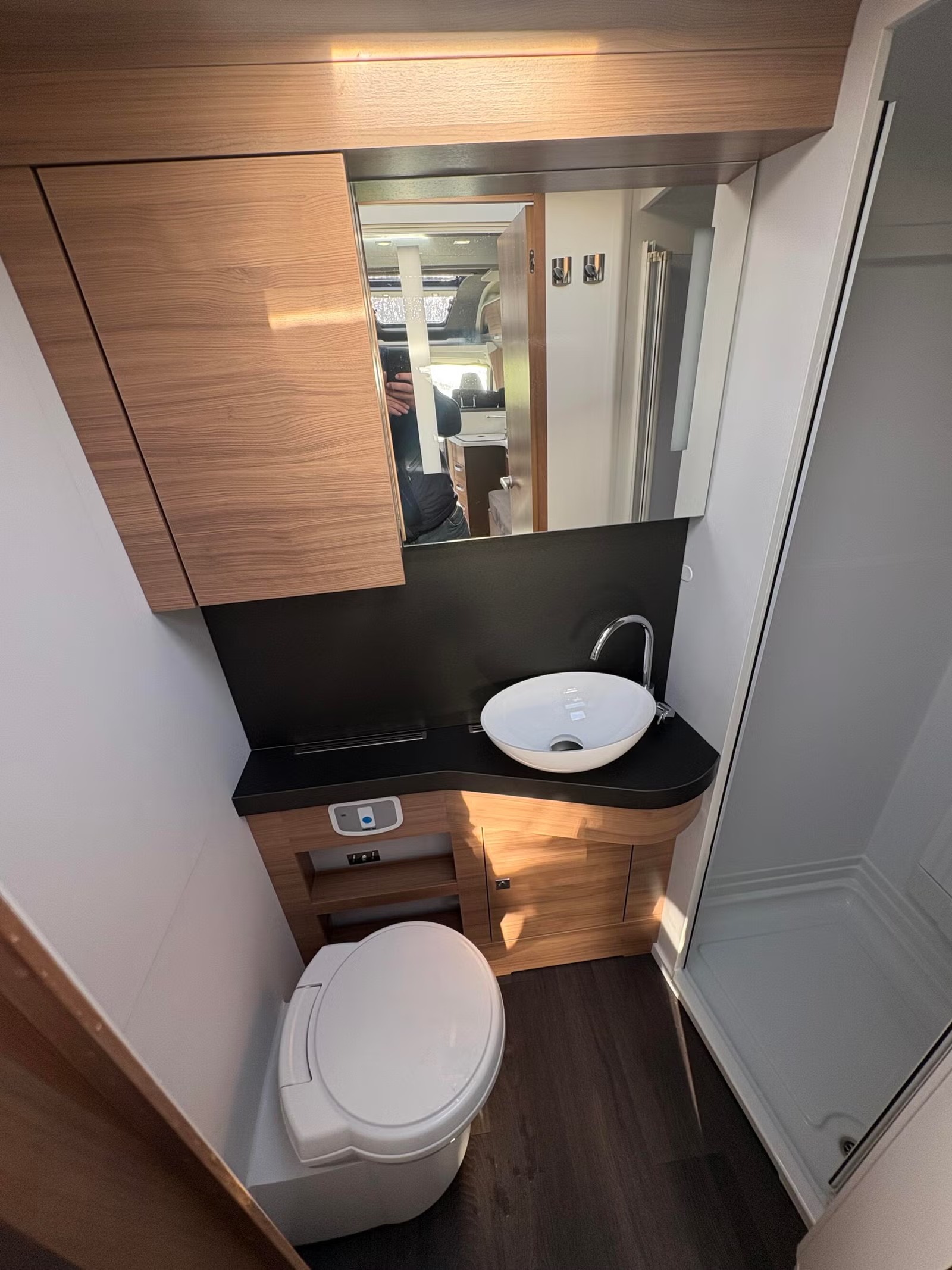 ADRIA CORAL 670 SLT SUPREME EDITION - Image 16