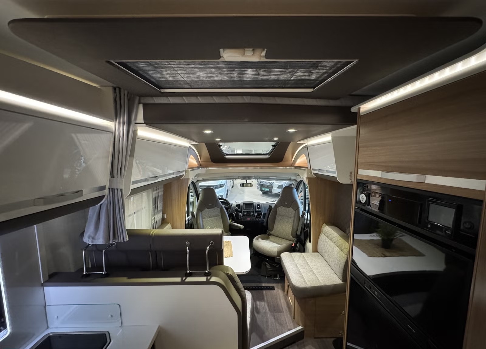 ADRIA MATRIX M 670SL SUPREME - Image 5