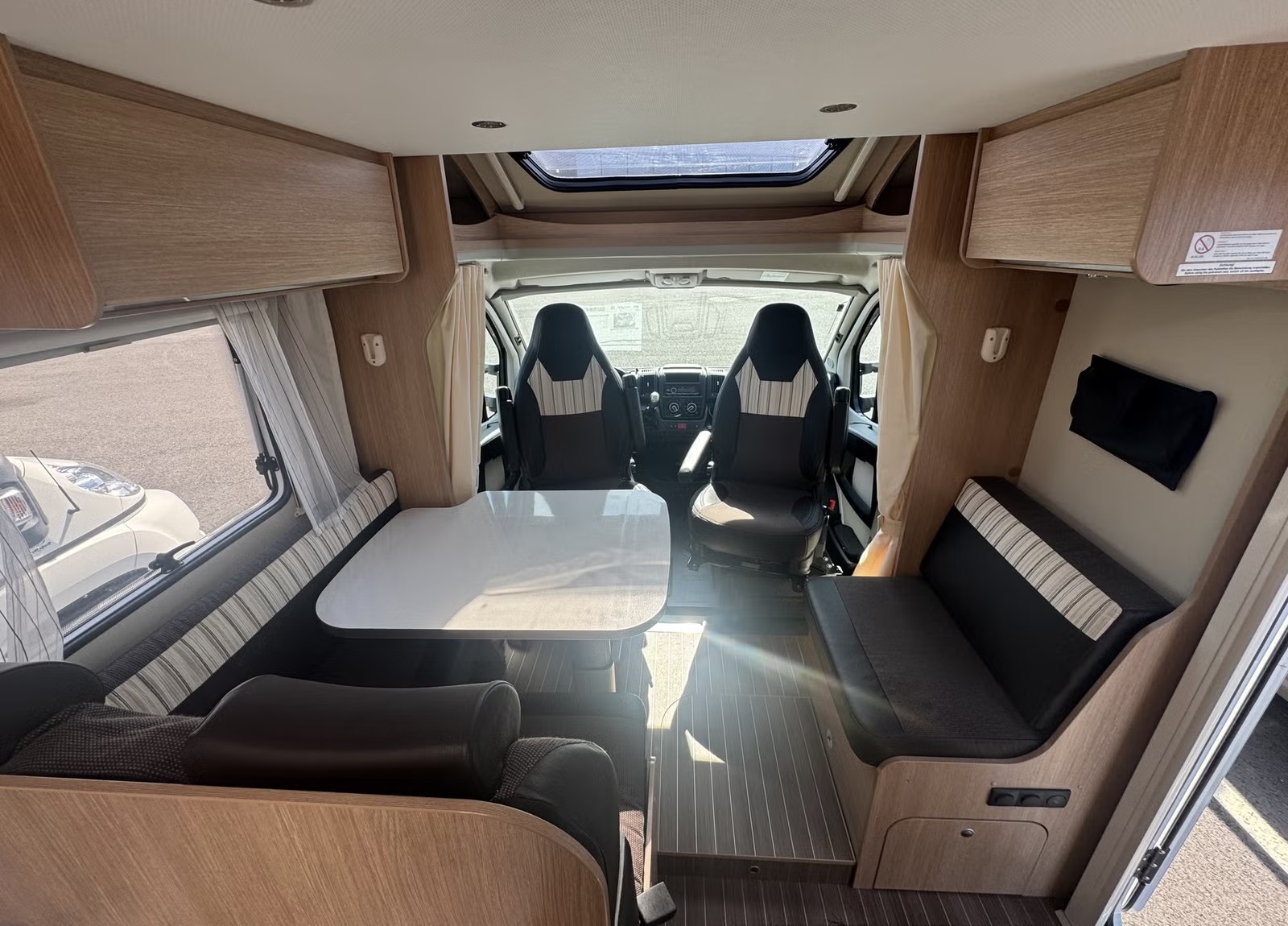 SUNLIGHT T69L - Image 10