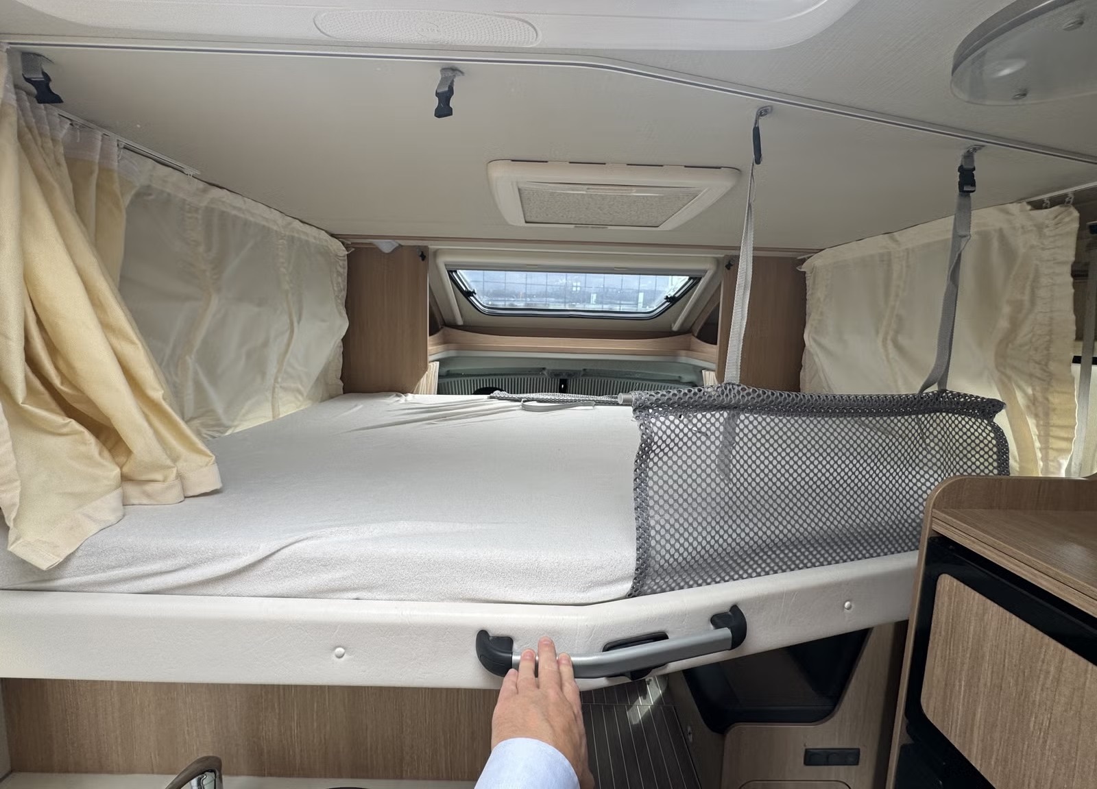 SUNLIGHT T69L - Image 18