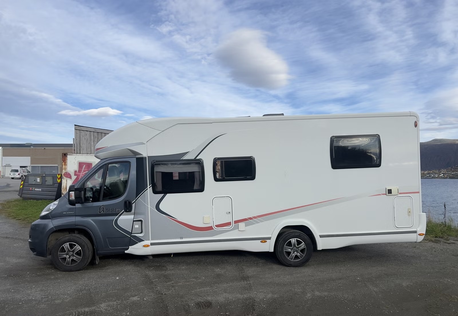 CHALLENGER GRAPHITE 388 EB - Image 4