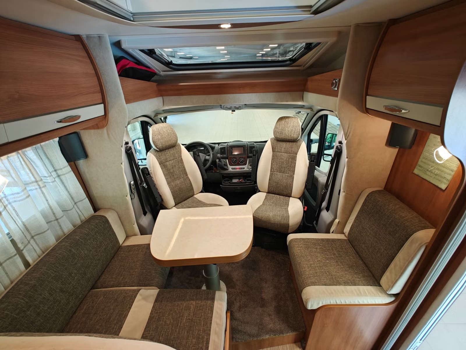 RAPIDO 250 - Image 8