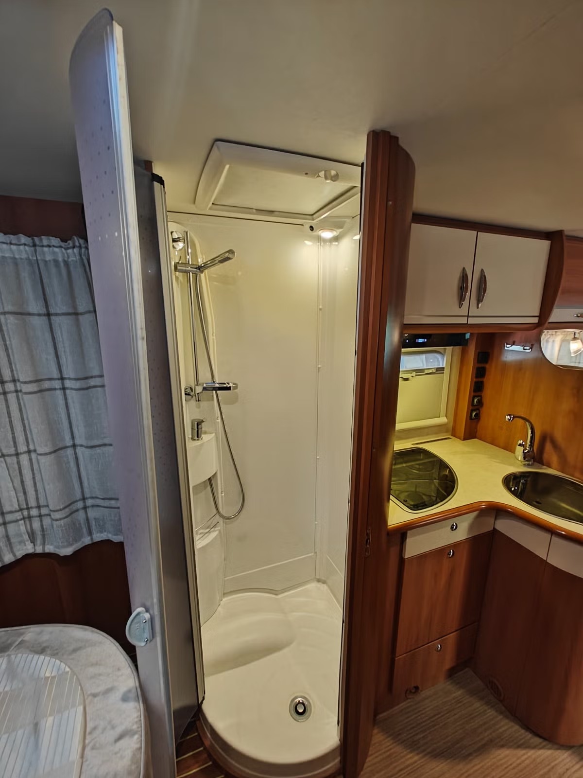 RAPIDO 250 - Image 15