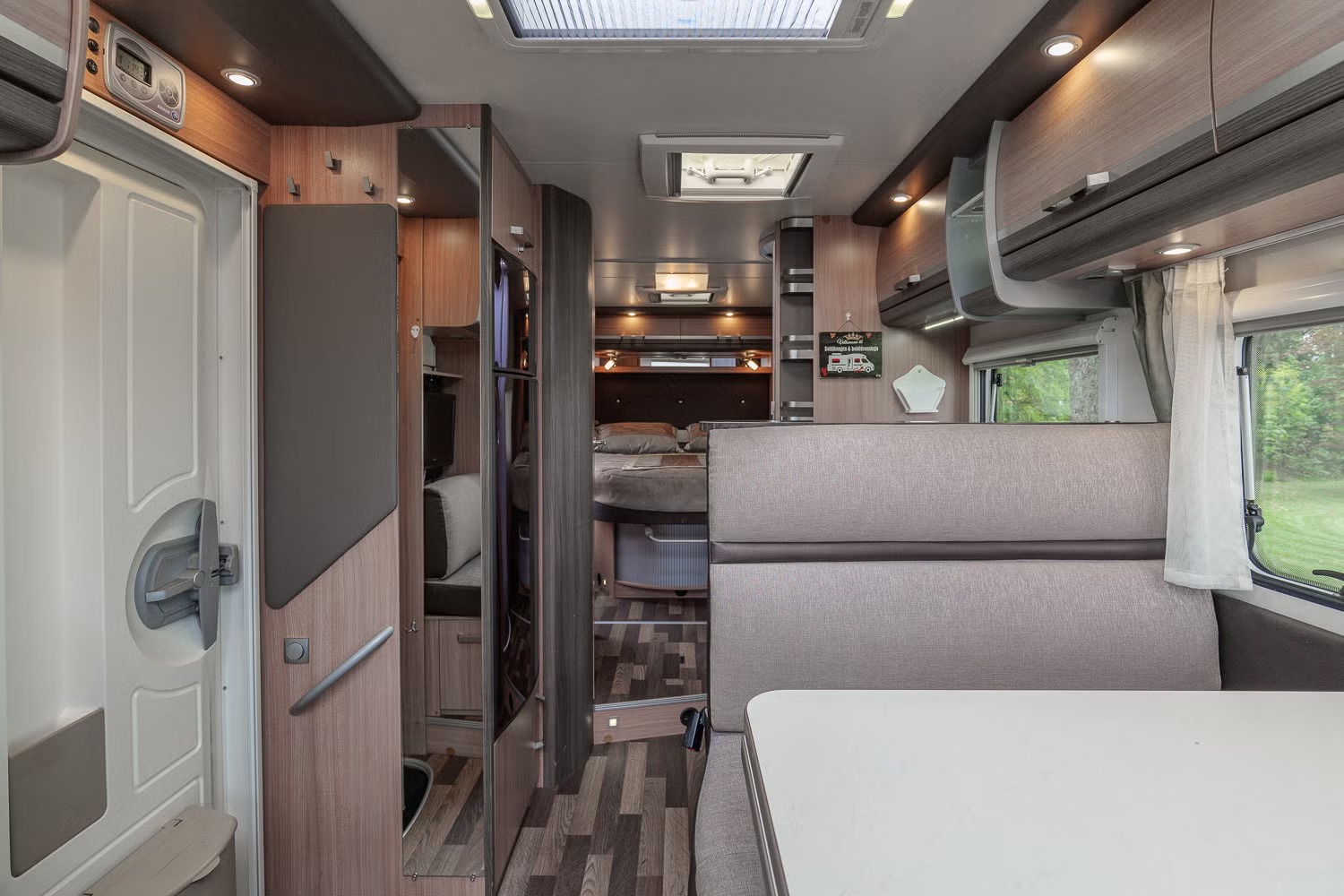 KNAUS SKY TI 700 MX - Image 12