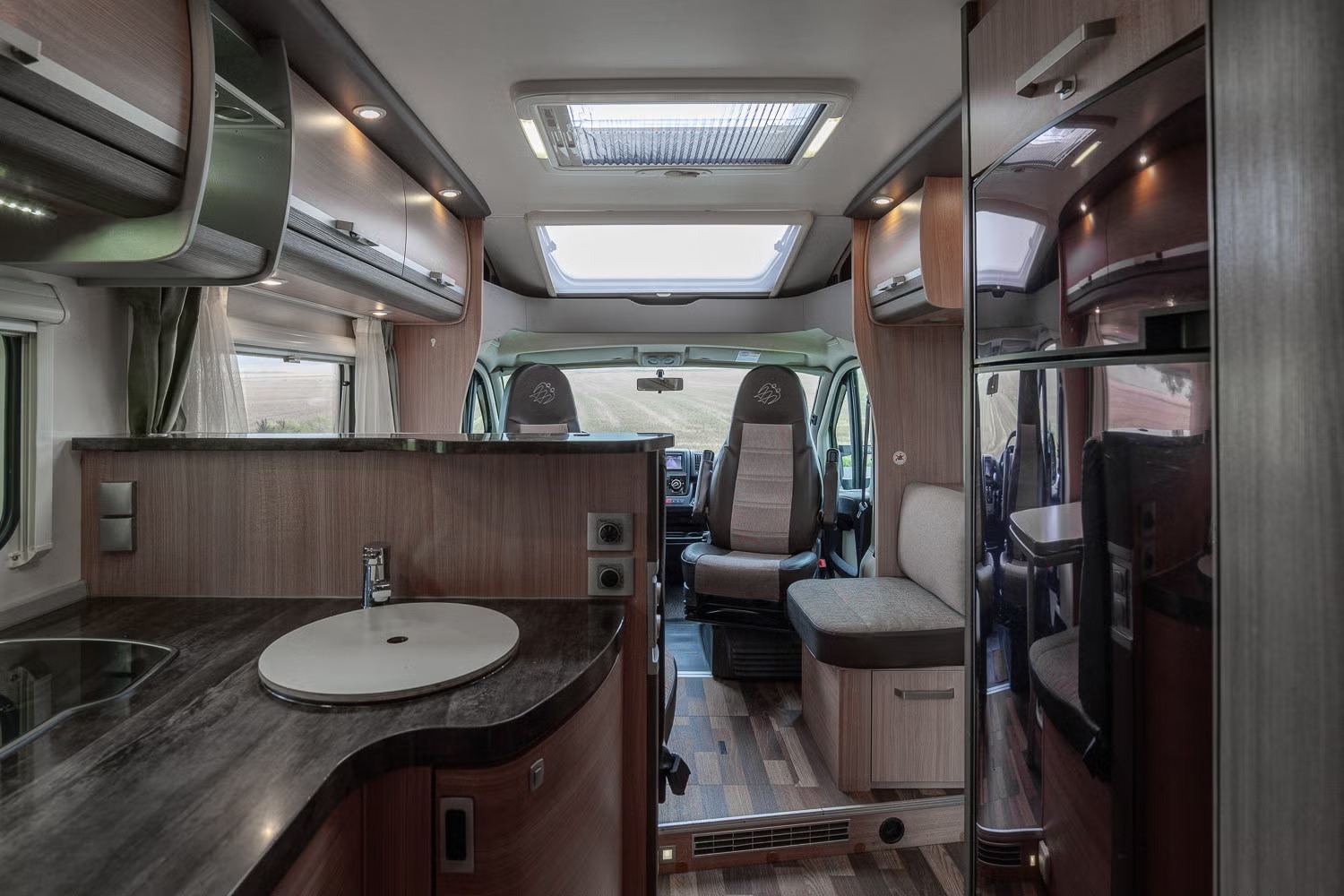 KNAUS SKY TI 700 MX - Image 14