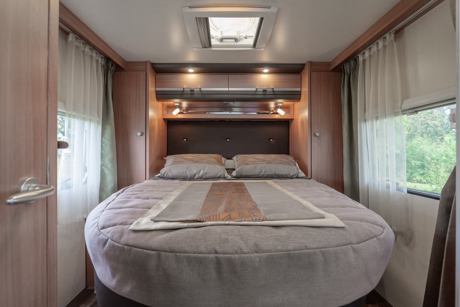 KNAUS SKY TI 700 MX - Image 20