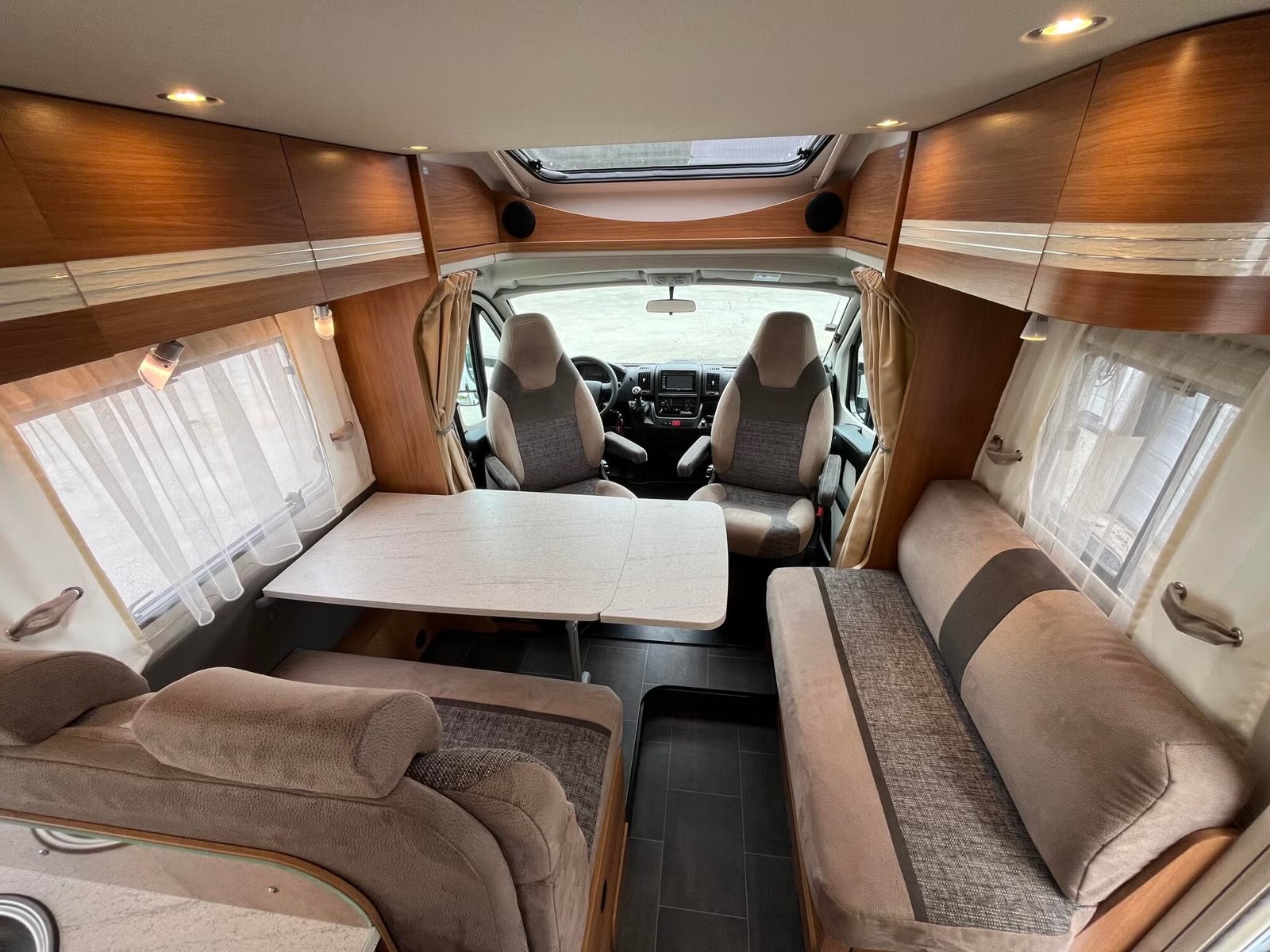 DETHLEFFS MAGIC EDITION T 7151 - Image 9