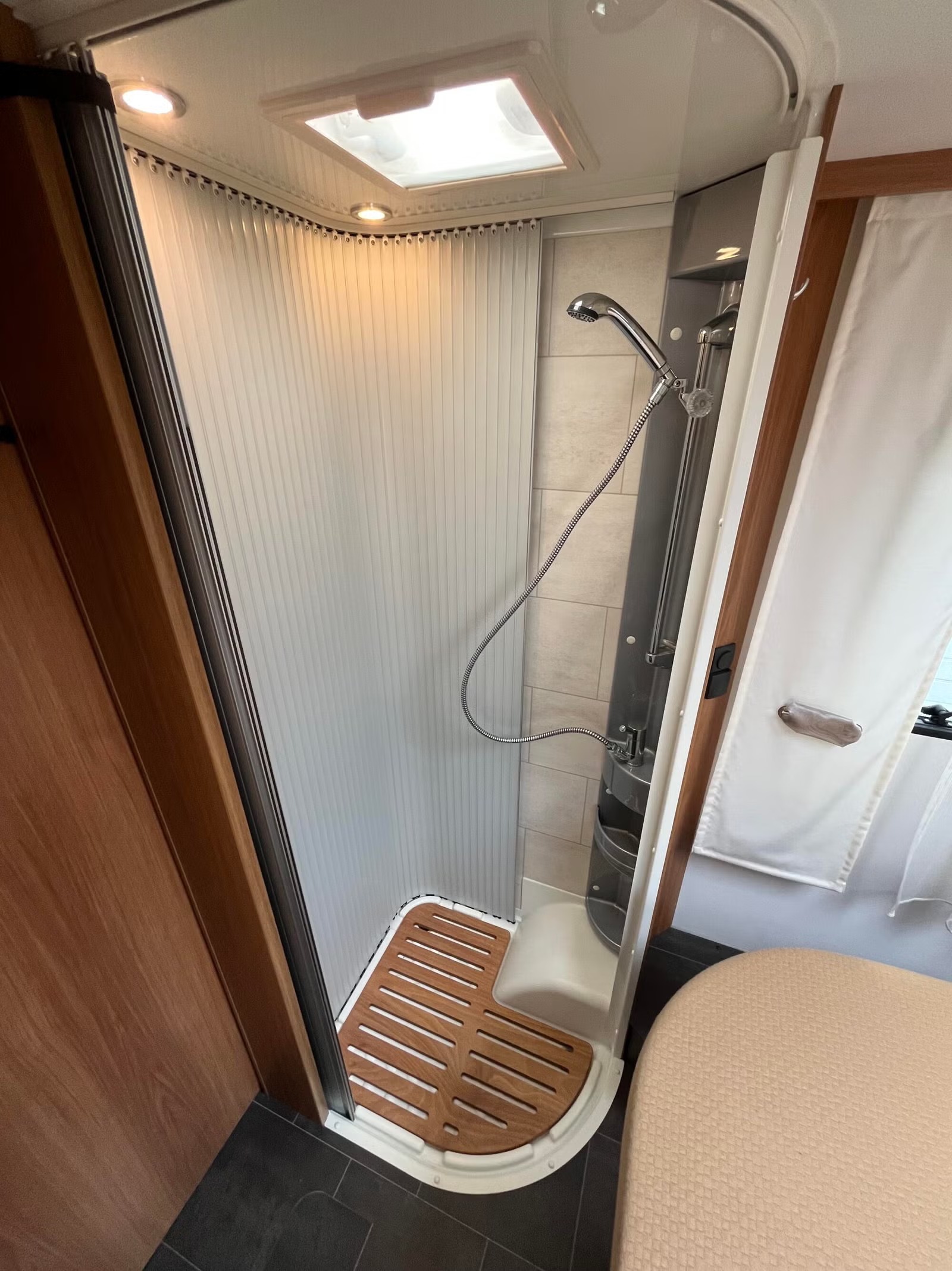 DETHLEFFS MAGIC EDITION T 7151 - Image 17