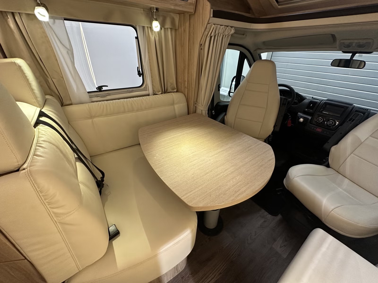 EURA MOBIL PROFILA T 695 EB - Image 9