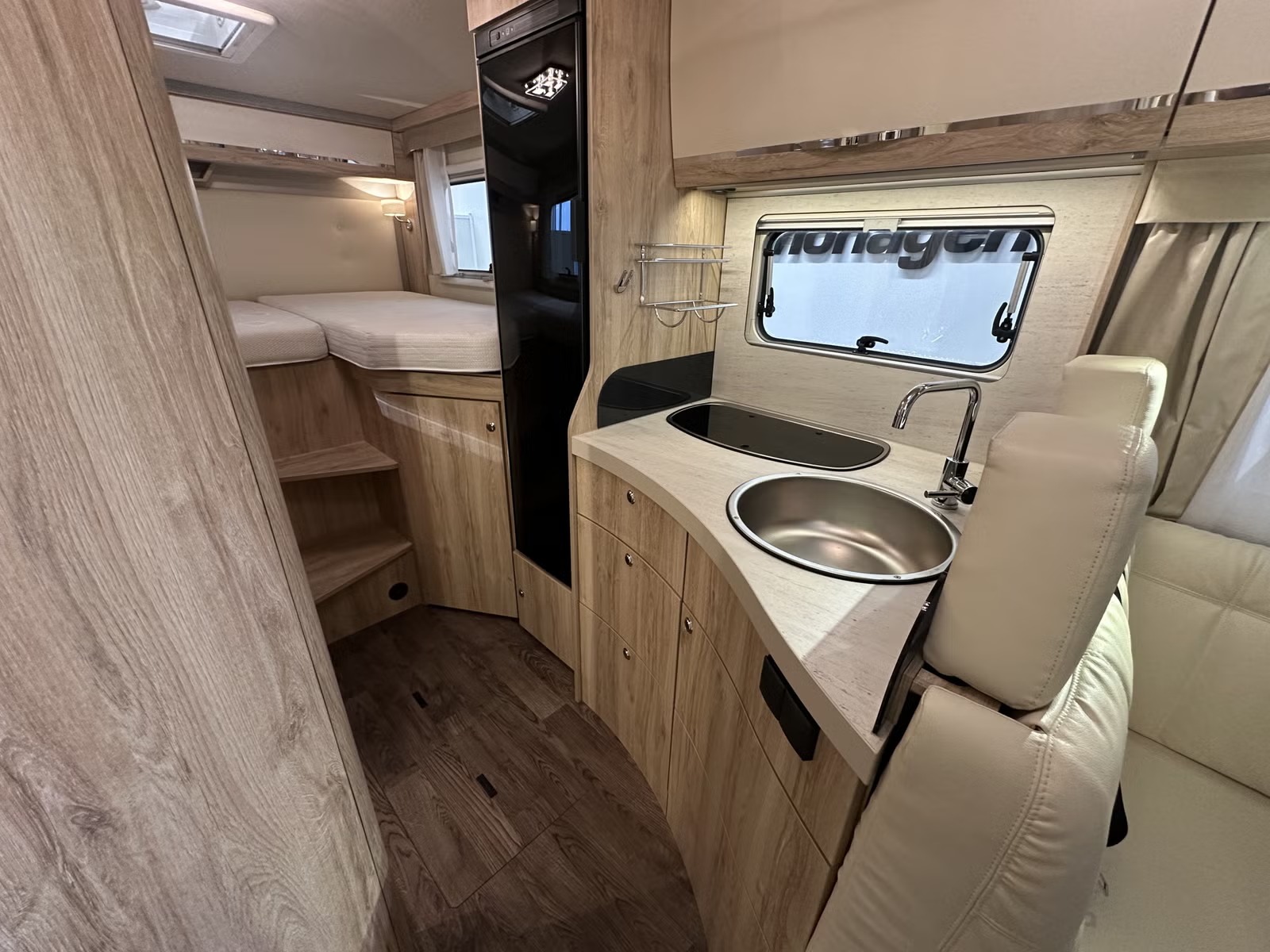 EURA MOBIL PROFILA T 695 EB - Image 13