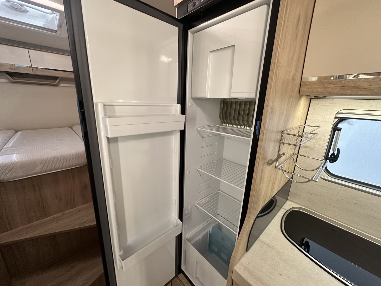 EURA MOBIL PROFILA T 695 EB - Image 14