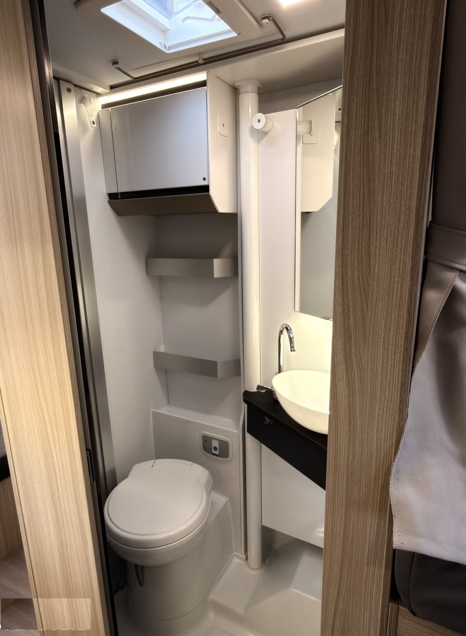 ADRIA COMPACT SUPREME DL - Image 12