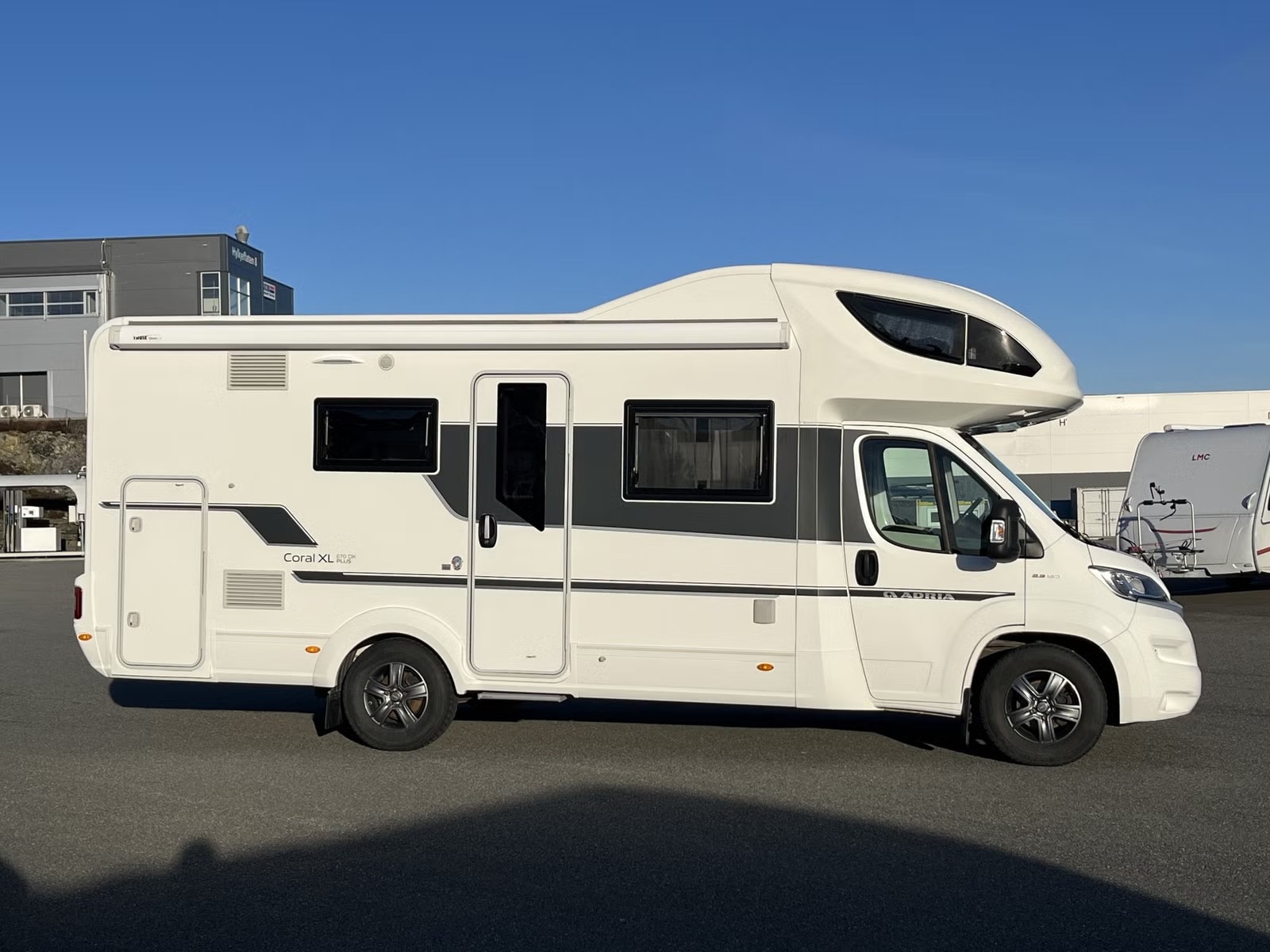 ADRIA CORAL XL A 670 DK - Image 2
