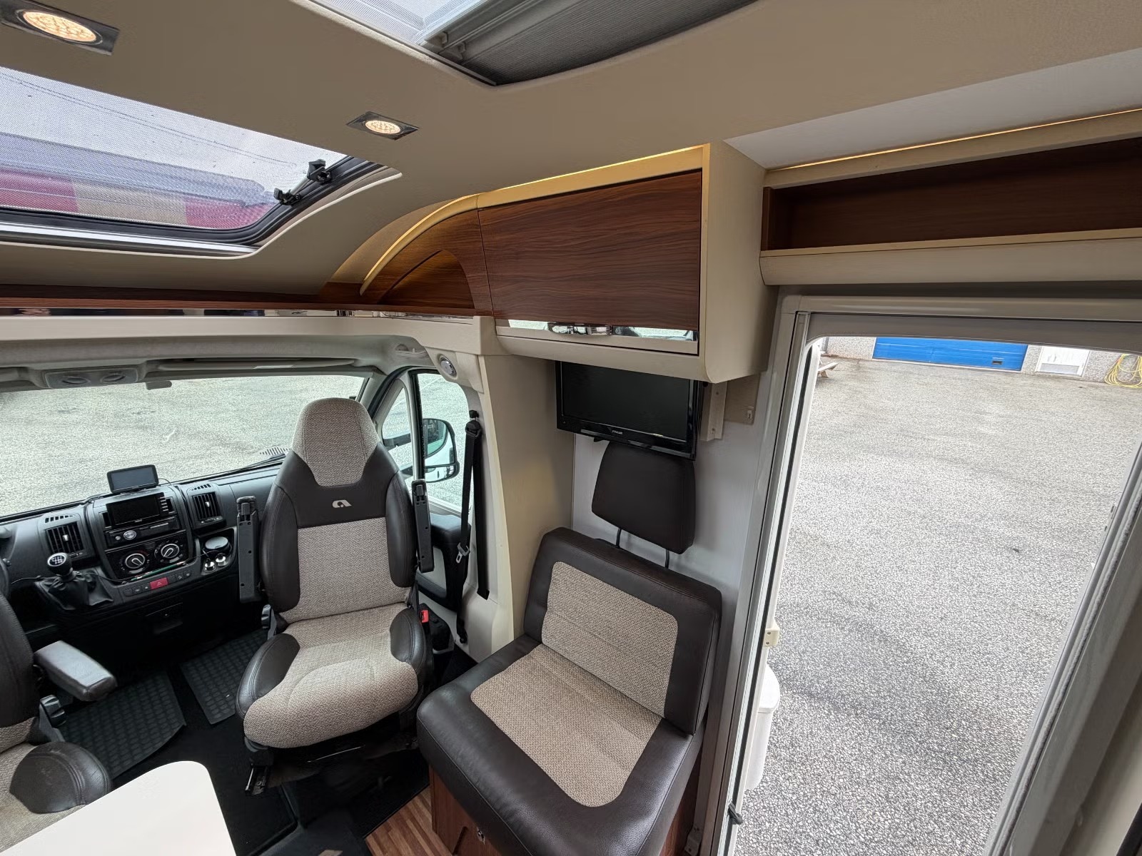 ADRIA CORAL S 690 SC - Image 10