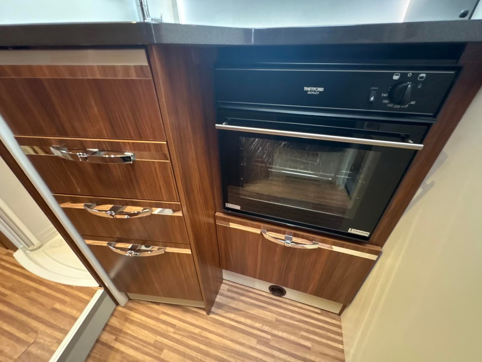 ADRIA MATRIX M 670 SL - Image 12