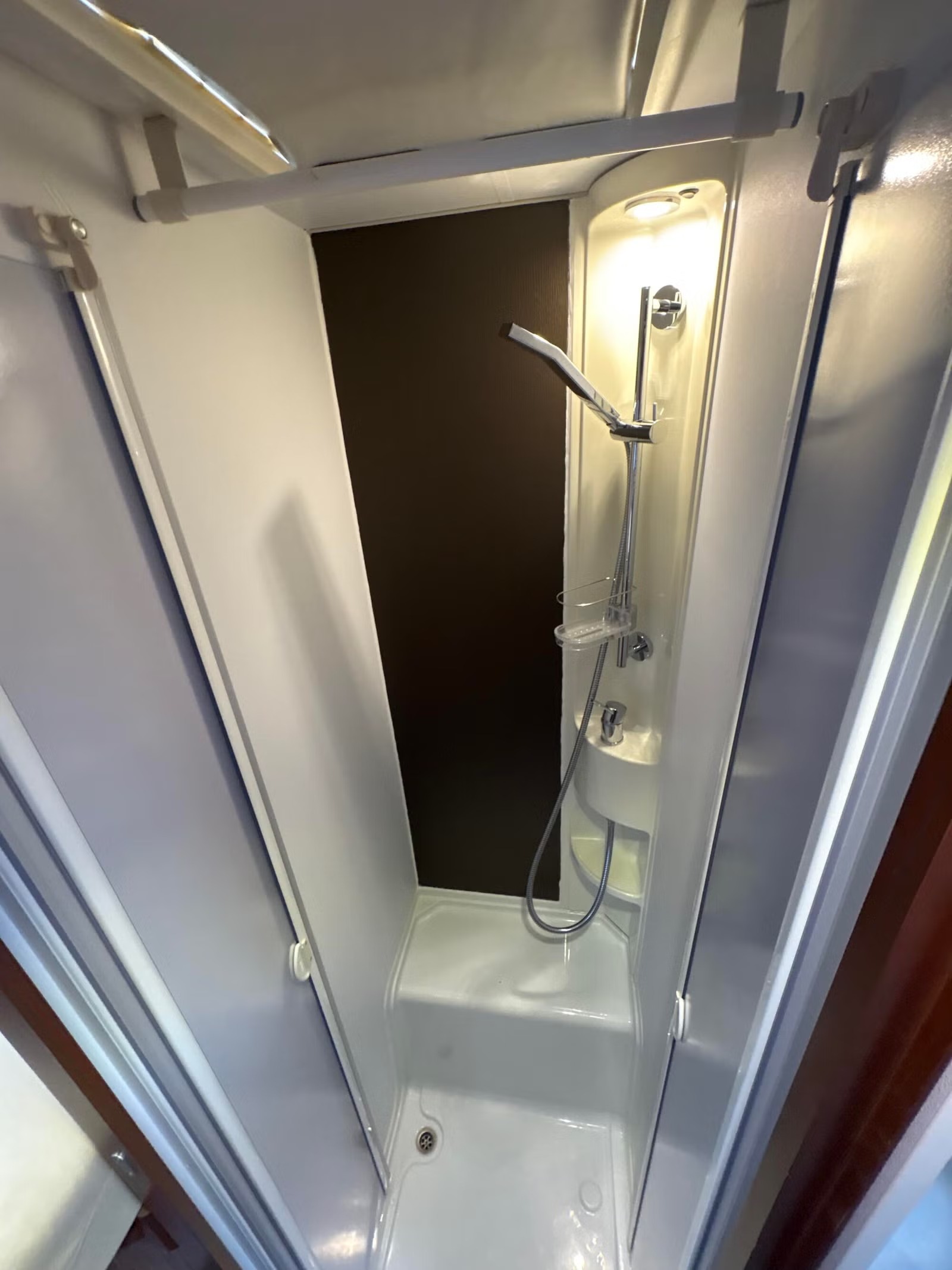 ADRIA MATRIX M 670 SL - Image 15