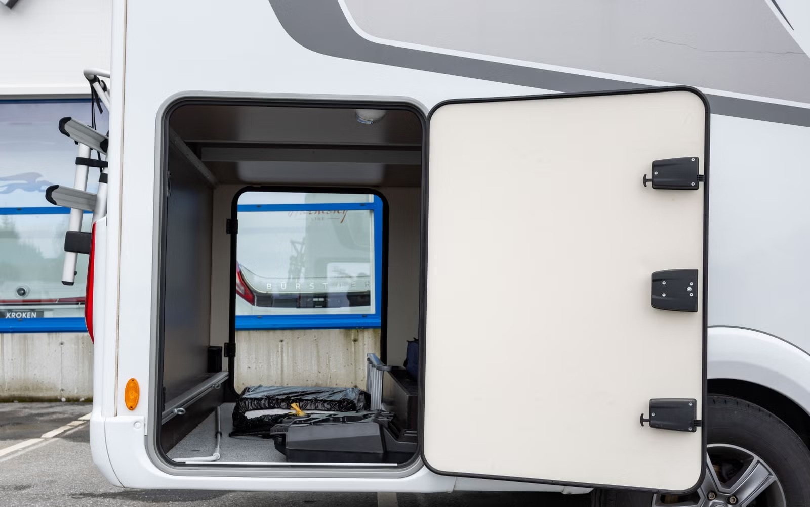 BÜRSTNER LYSEO TD 690 G HARMOINY LINE - Image 8