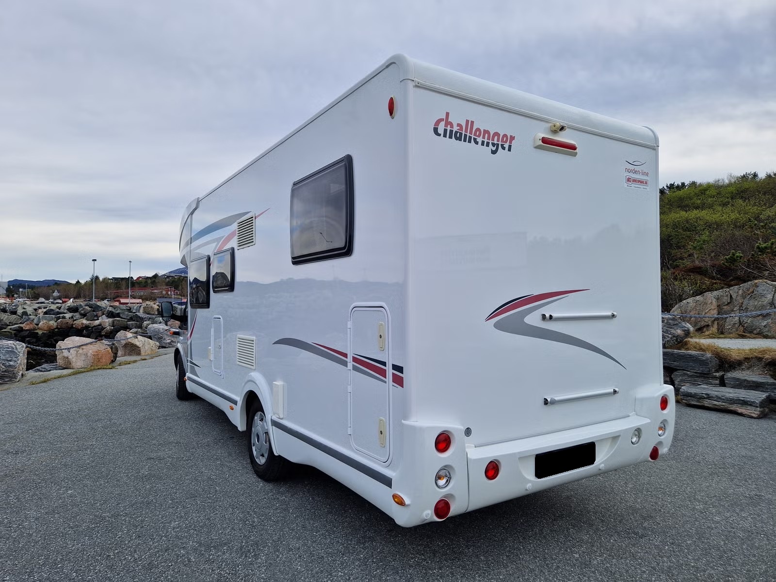 CHALLENGER GENESIS 54 M12 - Image 4