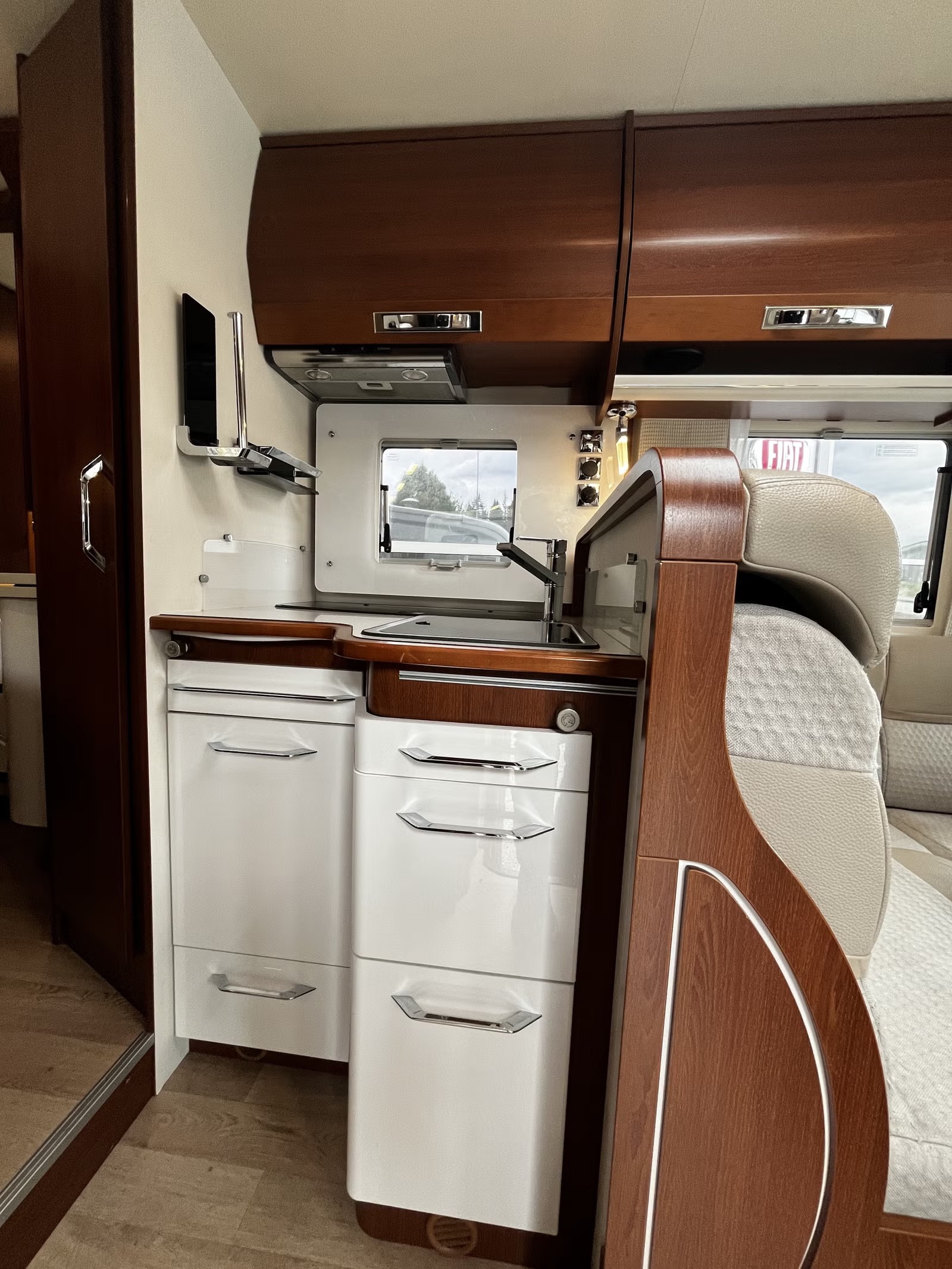 RAPIDO S8 EXCLUSIVITE - Image 13