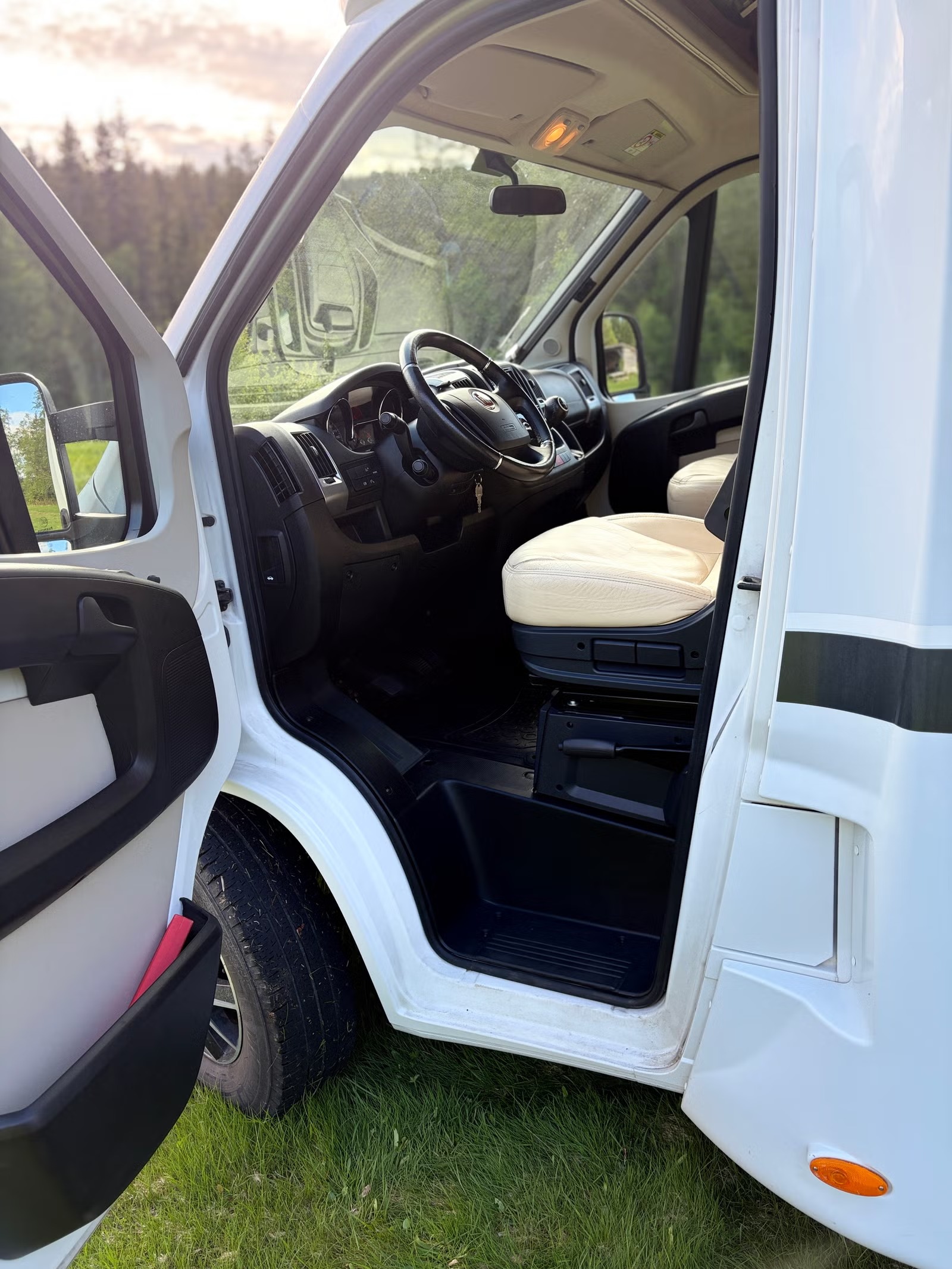 CARADO T447 - Image 6