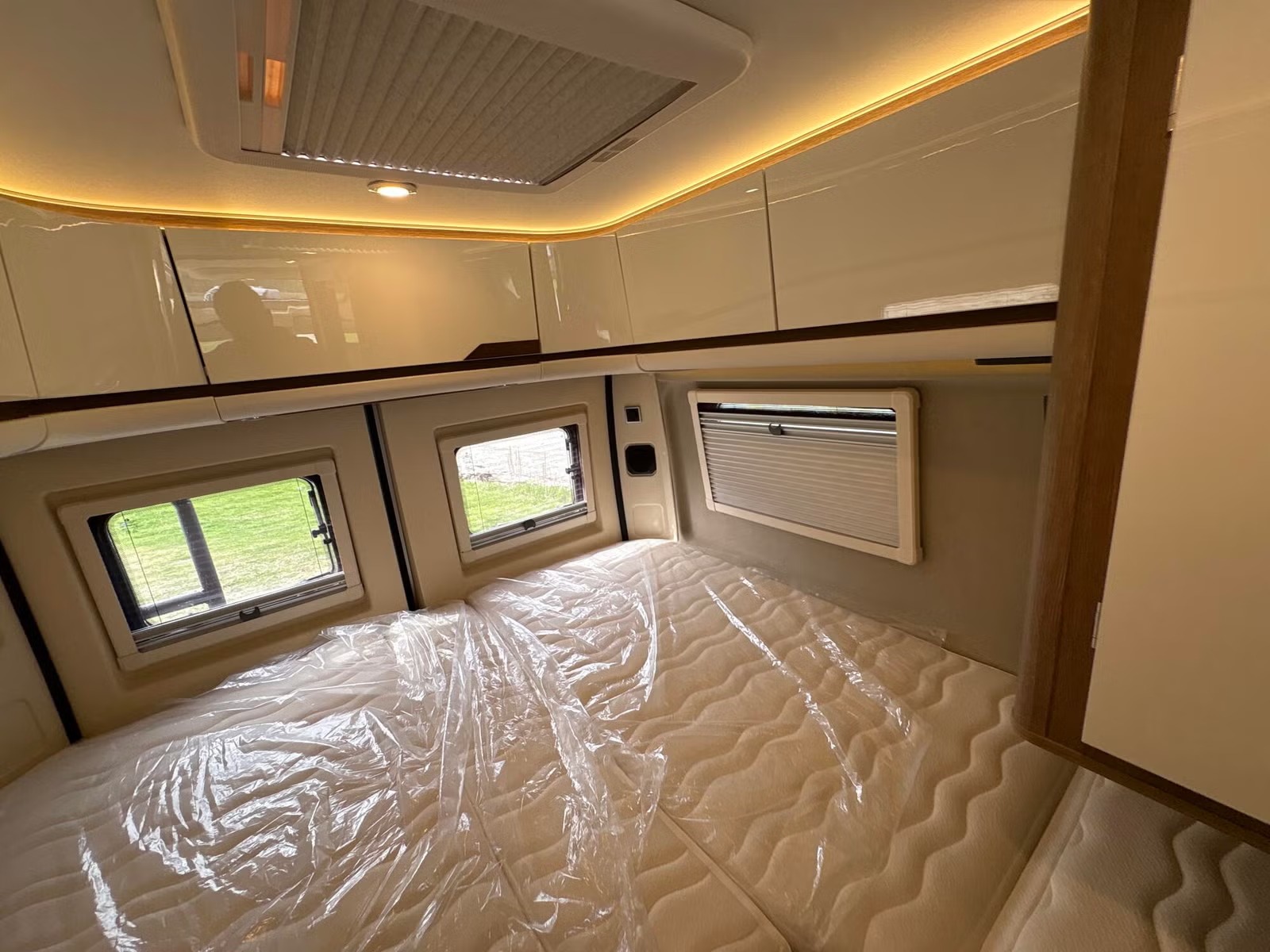 DREAMER D68 - Image 18