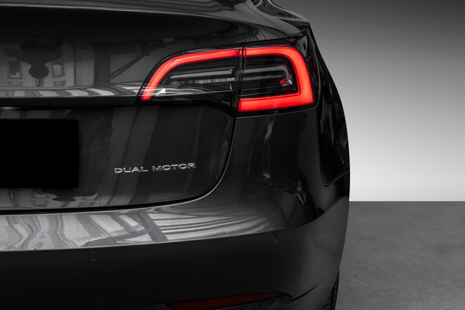 TESLA MODEL 3 LONG RANGE DUAL MOTOR - Image 6