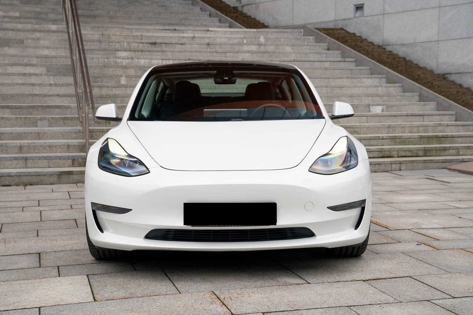 TESLA MODEL 3 LONG RANGE DUAL MOTOR - Image 5