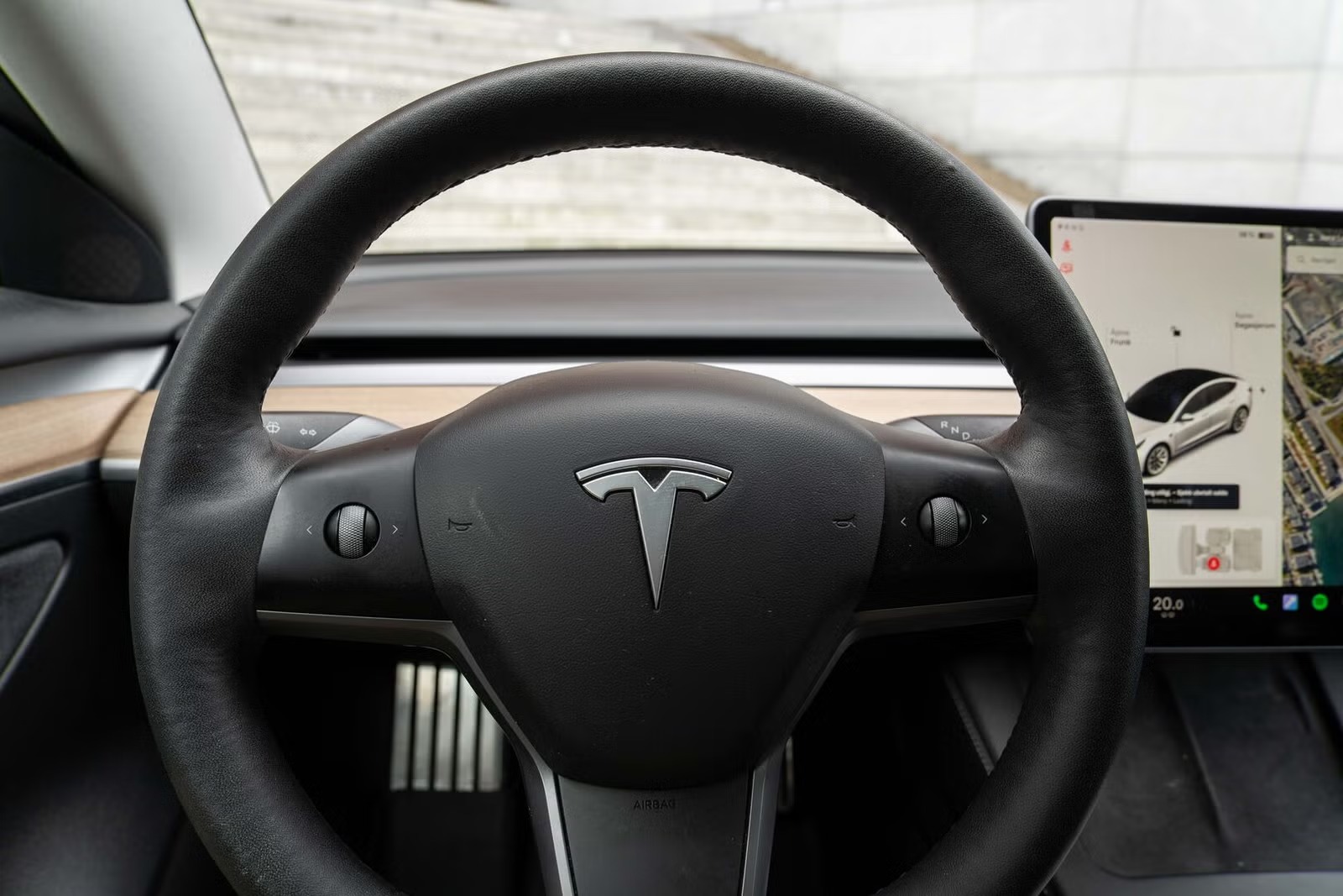 TESLA MODEL 3 LONG RANGE DUAL MOTOR - Image 8