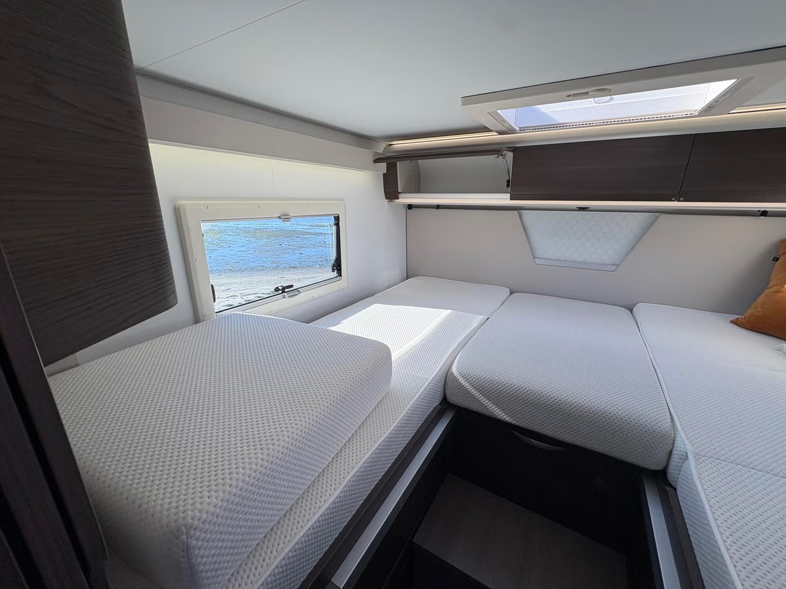 ADRIA MATRIX SUPREME 670 DL - Image 16