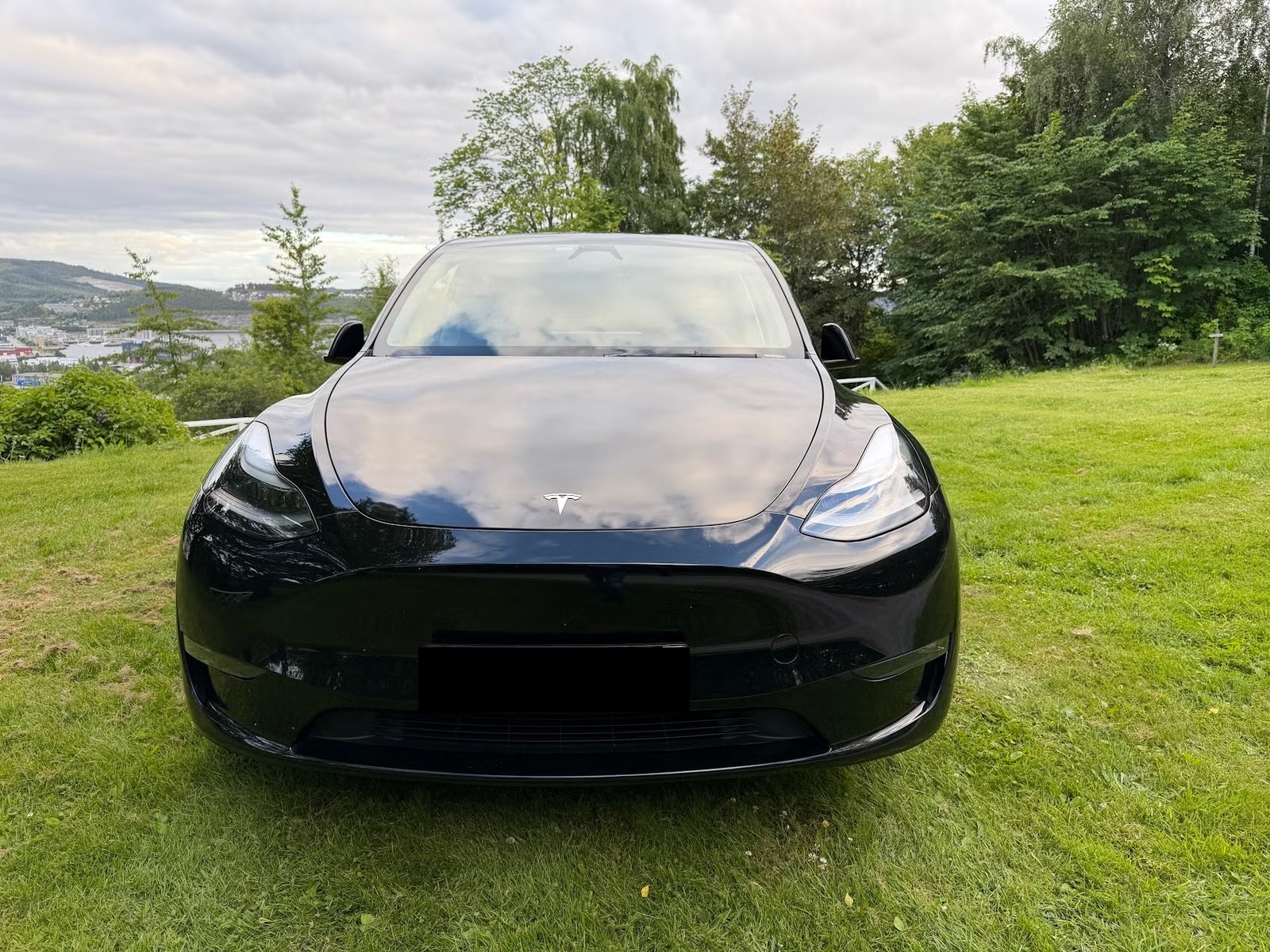 TESLA MODEL Y GRANDE AUTONOMIE ( LONG RANGE AWD ) - Image 2