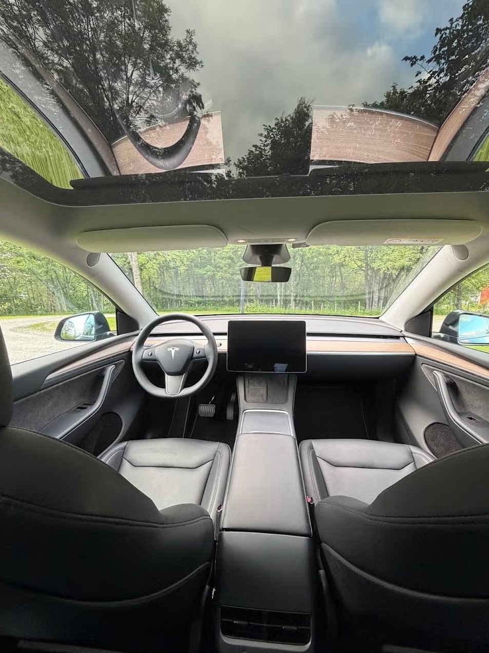 TESLA MODEL Y GRANDE AUTONOMIE ( LONG RANGE AWD ) - Image 9