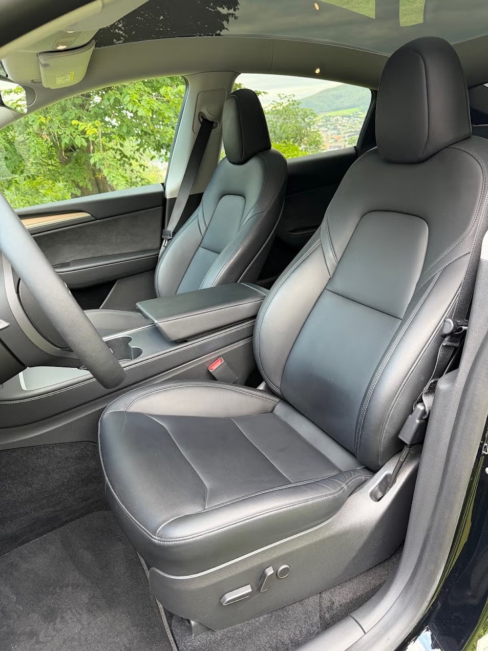 TESLA MODEL Y GRANDE AUTONOMIE ( LONG RANGE AWD ) - Image 11