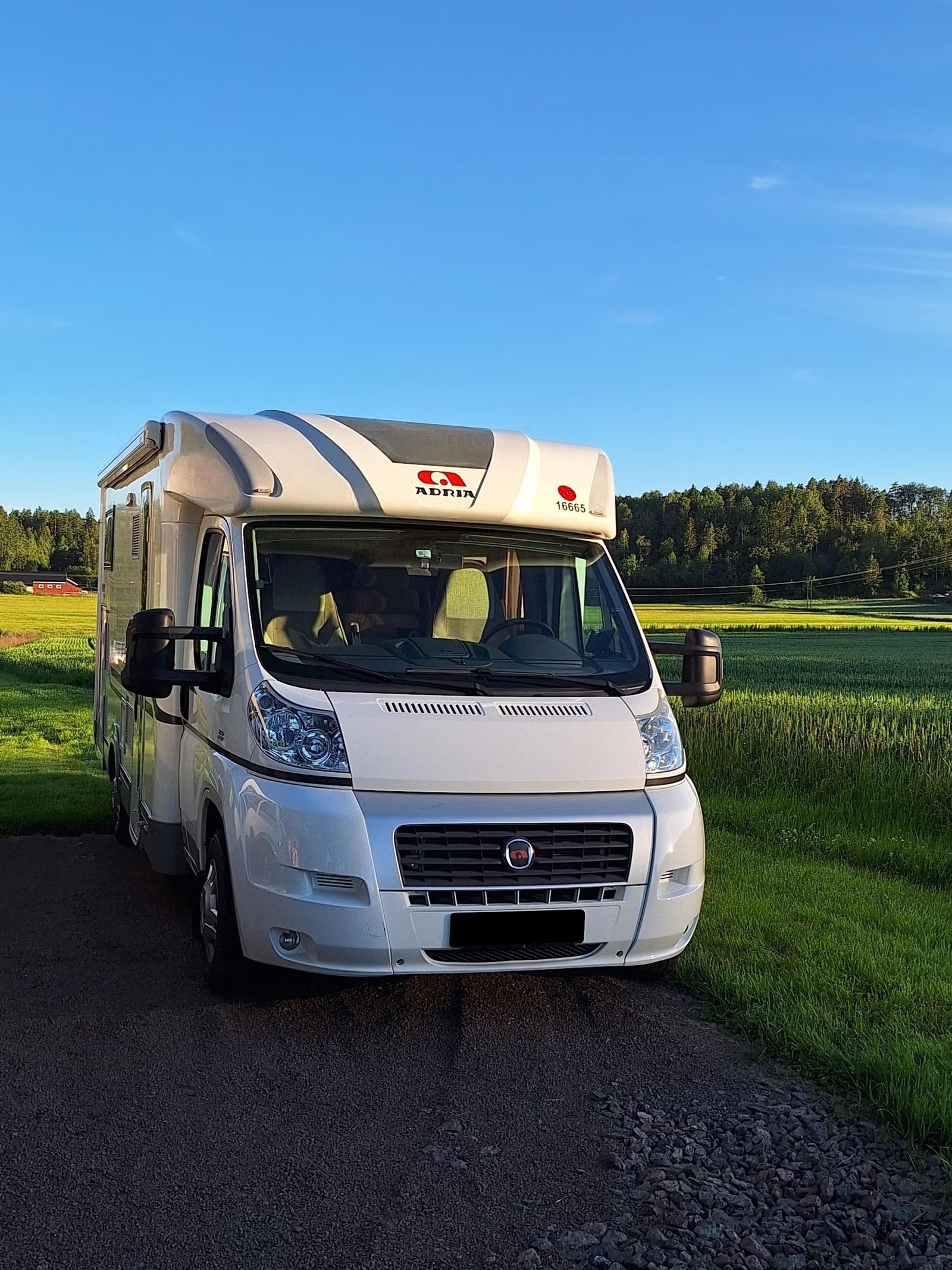 ADRIA CORAL S 670 SL
