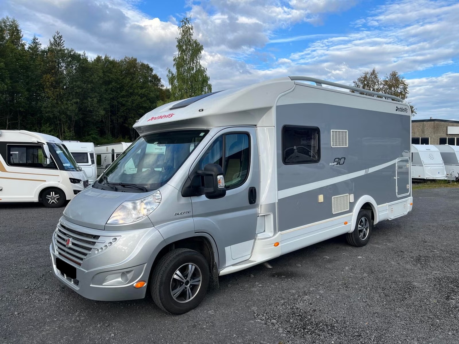 DETHLEFFS MAGIC EDITION T 6700 EIGHTY - Image 2
