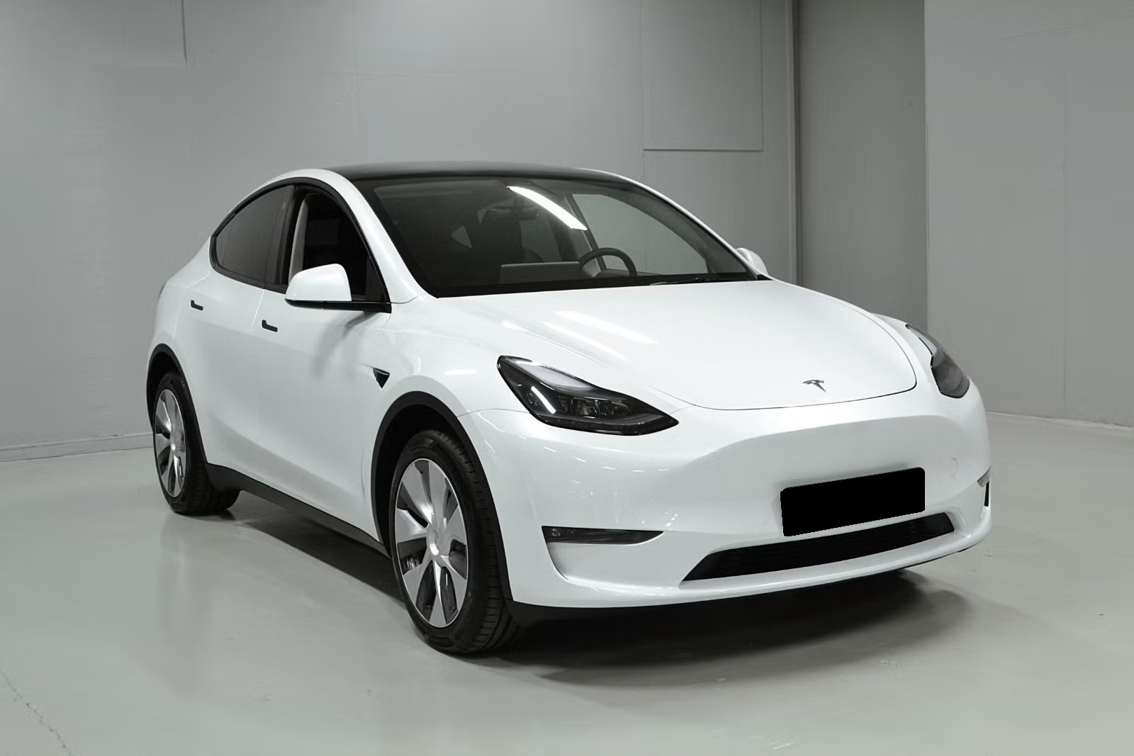 TESLA MODEL Y GRANDE AUTONOMIE