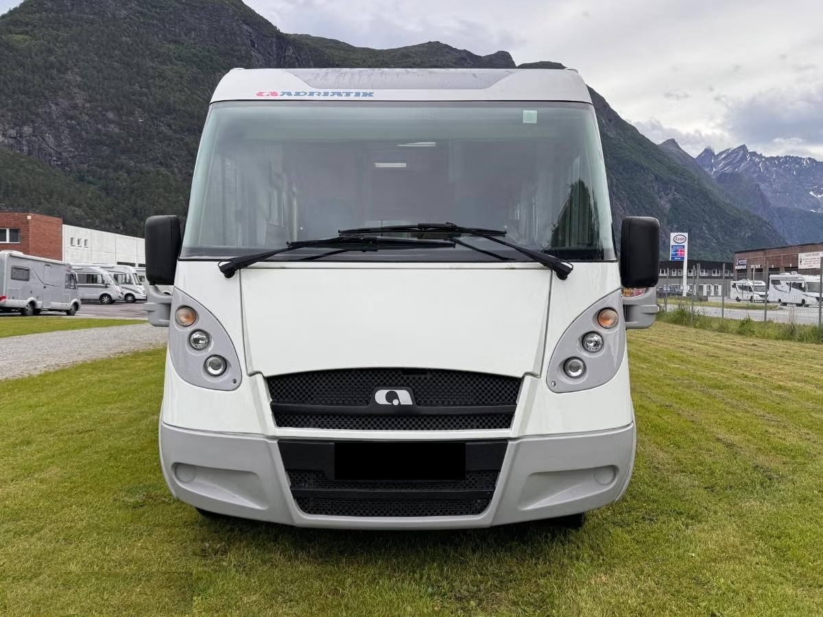 ADRIA ADRIATIK VISION I 667 SP - Image 2