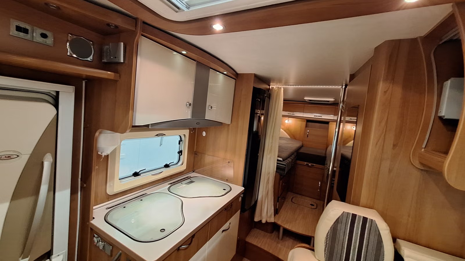 LMC LIBERTTY EXPLORER 680 - Image 12